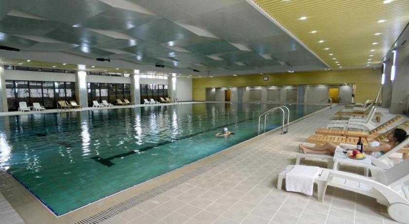 Chongqing Sunshine Continental Grand Hotel Екстериор снимка