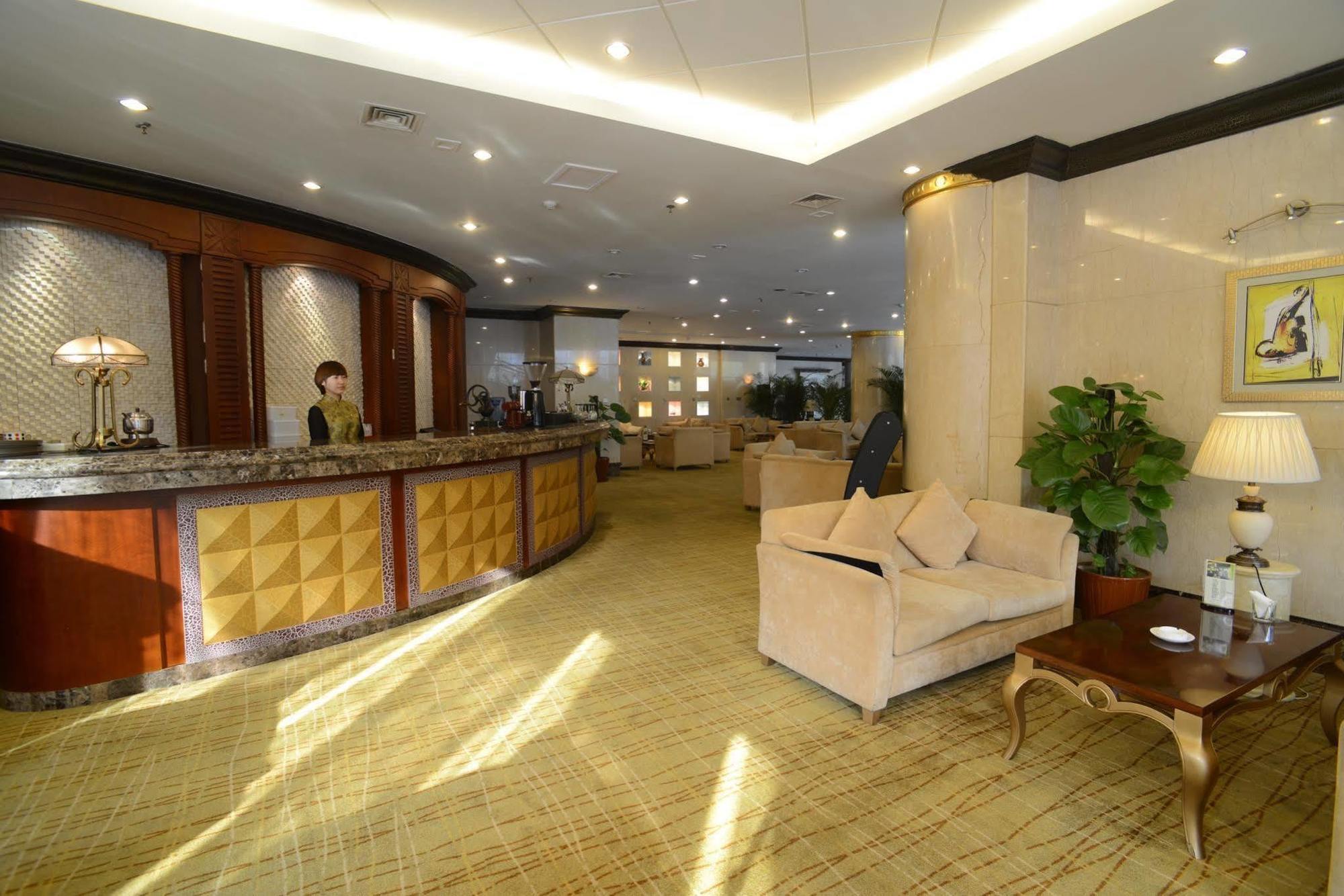 Chongqing Sunshine Continental Grand Hotel Екстериор снимка