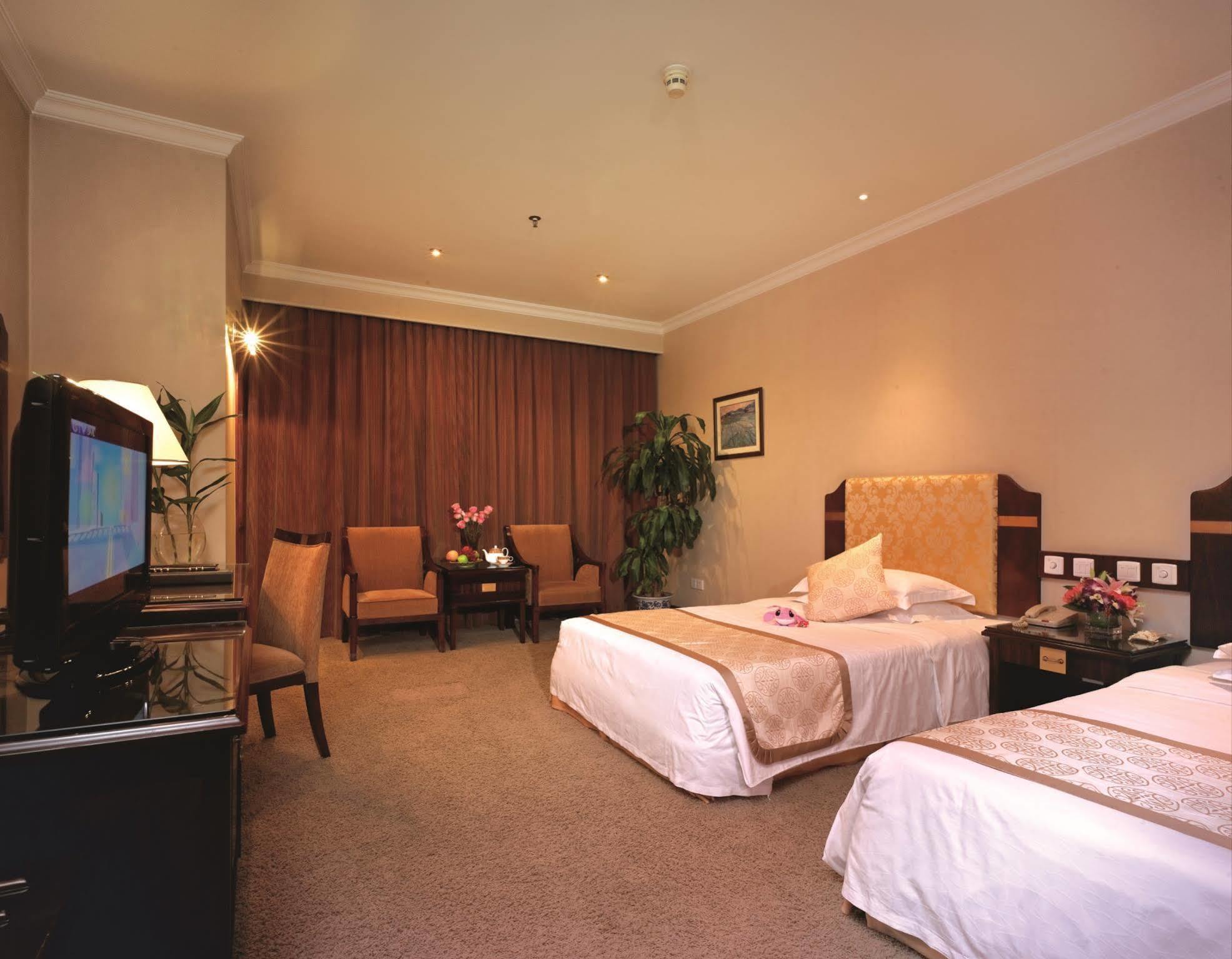 Chongqing Sunshine Continental Grand Hotel Екстериор снимка